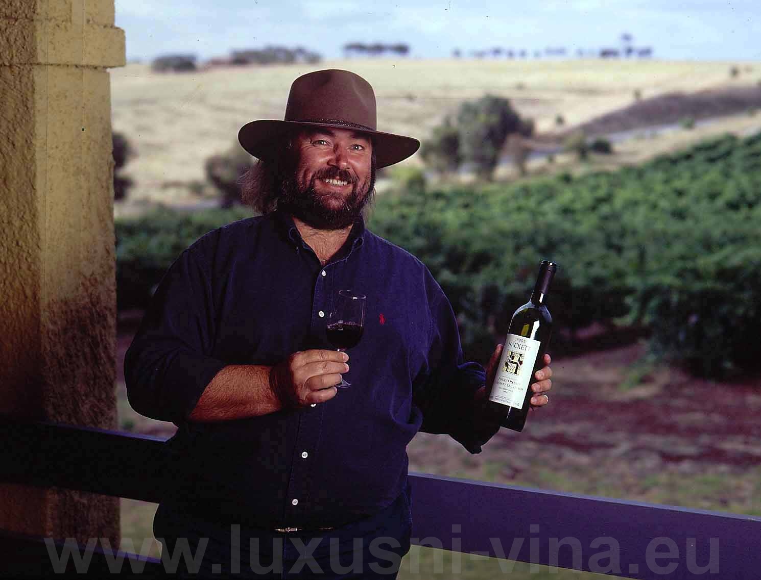 Simon Hackett víno Autrálie